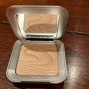 r.e.m interstellar highlighter topper